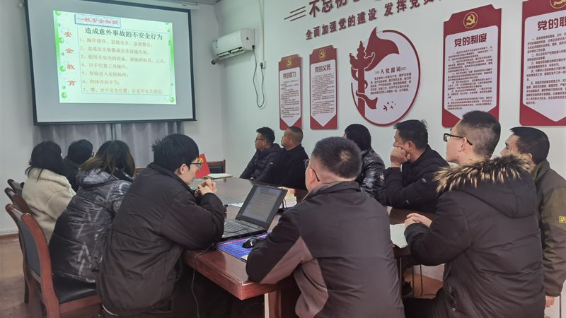叉车安全规范标准：保障作业安全的关键