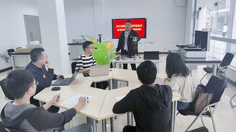 广州技能培训加盟条件揭秘：如何规避加盟风险**
